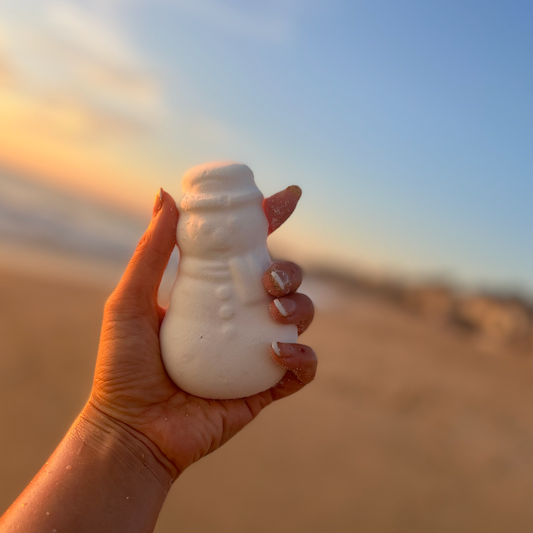 Winter in Cali Snowman Bathbomb - Chasin' Unicorns
