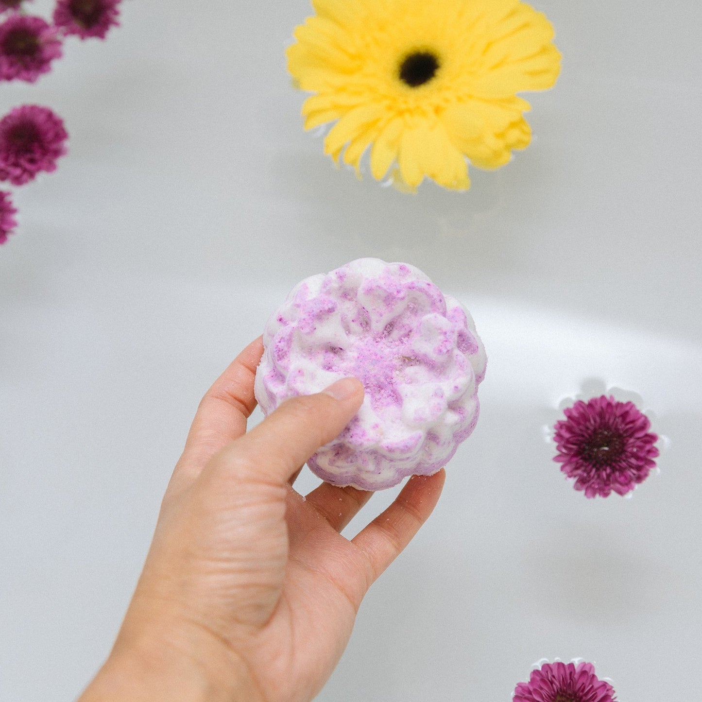 Flower Bomb Bath Bomb - Chasin' Unicorns