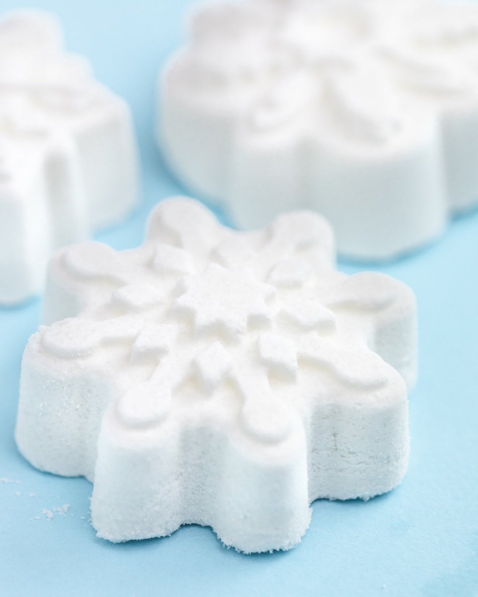 Peppermint Snowflake Crystal Bath Bomb - Chasin' Unicorns